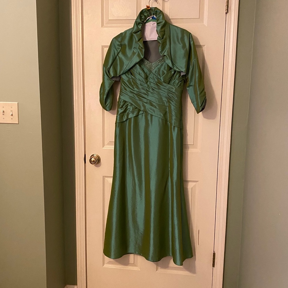 Mother of the Bride/Groom Dress